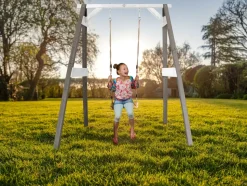 AXI - Axi portique en bois fsc gris / blanc avec balançoire enfant