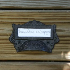 CHEMIN DE CAMPAGNE - Porte prénom mural en fonte marron 11 x 7.5 x 3 cm