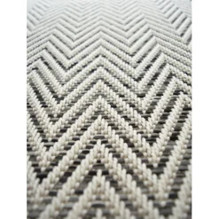 DÉCOWEB - Tapis intérieur / extérieur tissé plat - java chevron blanc - ganse noire - 250 x 350 cm
