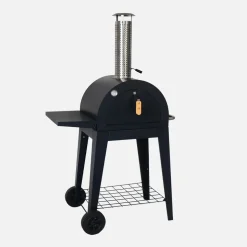 Four à pizza d'extérieur au charbon de bois. Coloris noir - giulia - pierre de cuisson roulette pelle et housse. L70xp63xh122cm