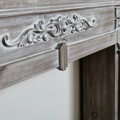 Manteau de cheminée - romance - décor bois gris cérusé